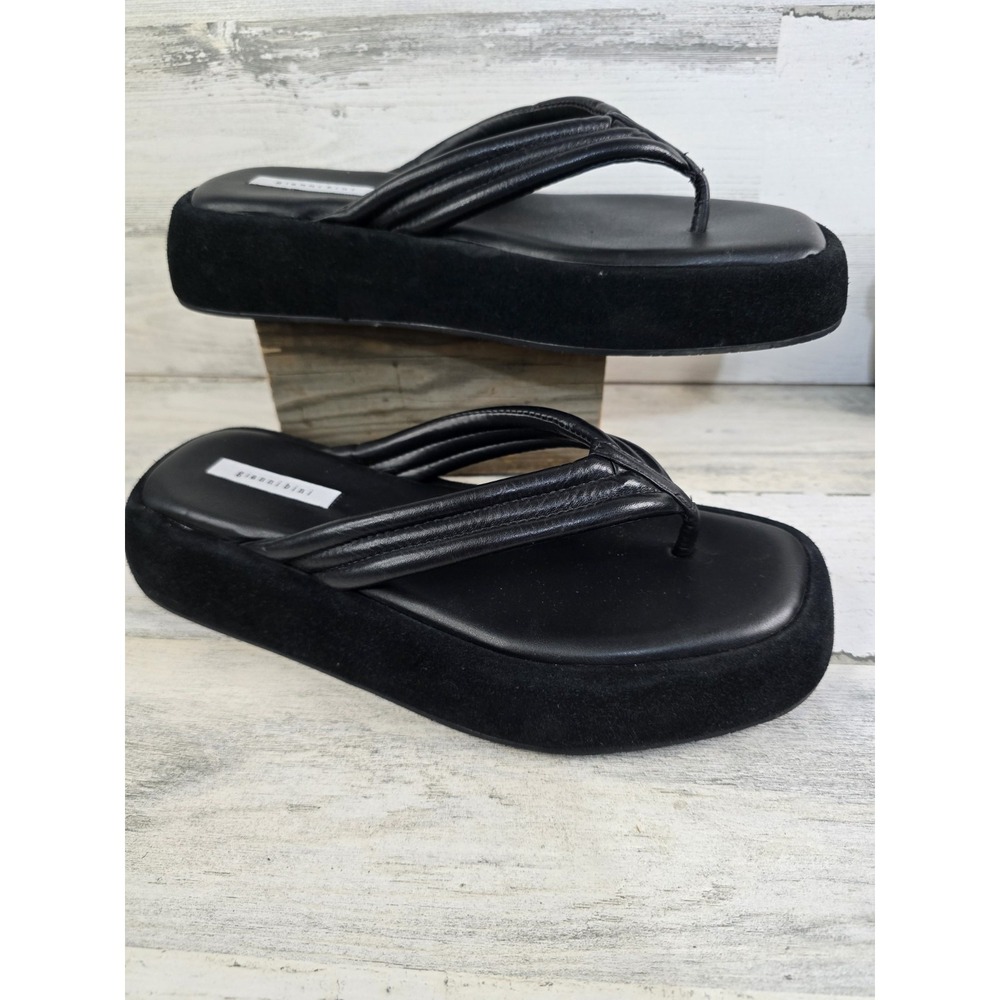 Gianni Bini Women Size 8 Black Leather Padded Platform Thong Sandals 90's‎ Y2K
